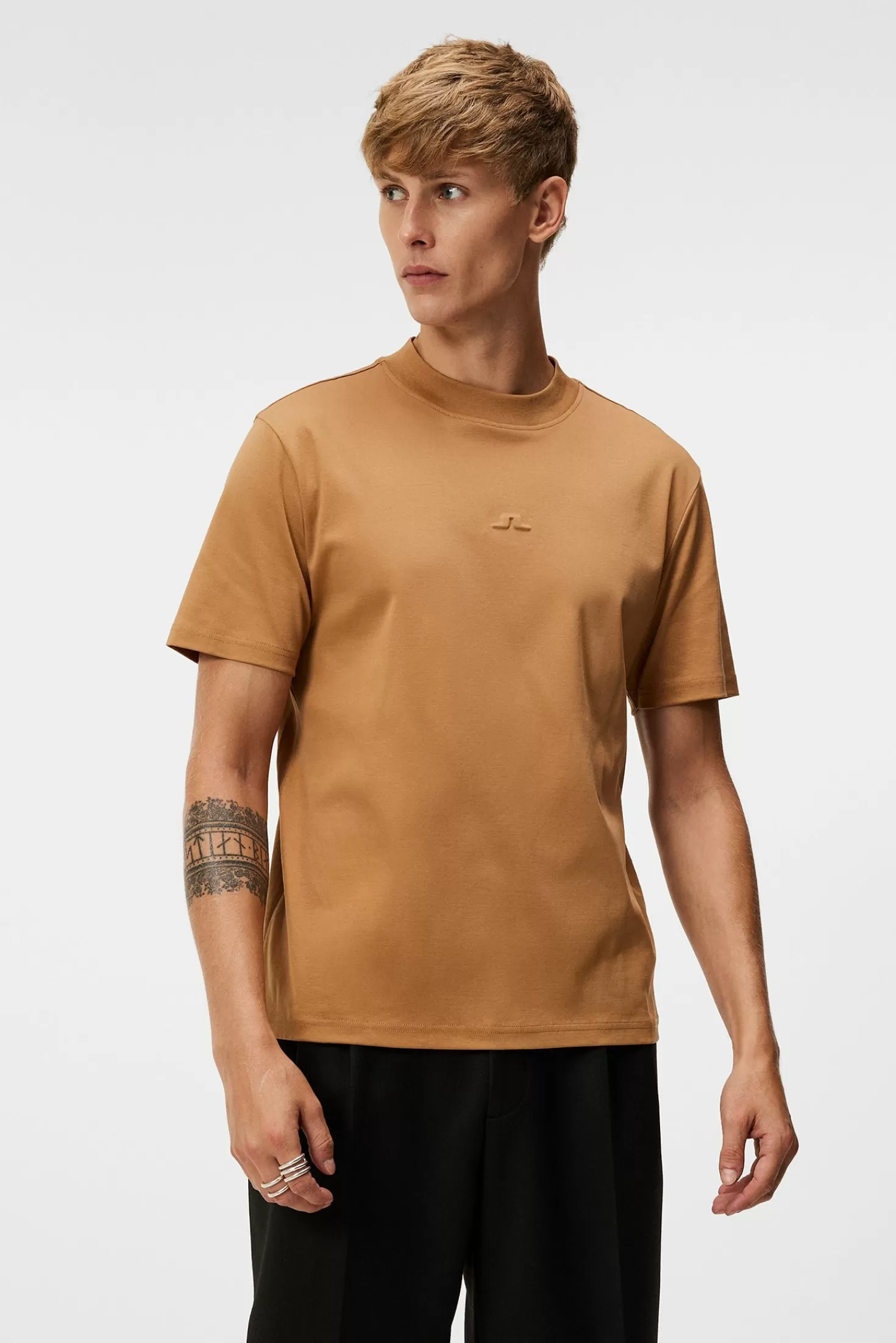 T-shirts<J.Lindeberg Adan Logo Mock Neck Tee Cloud White